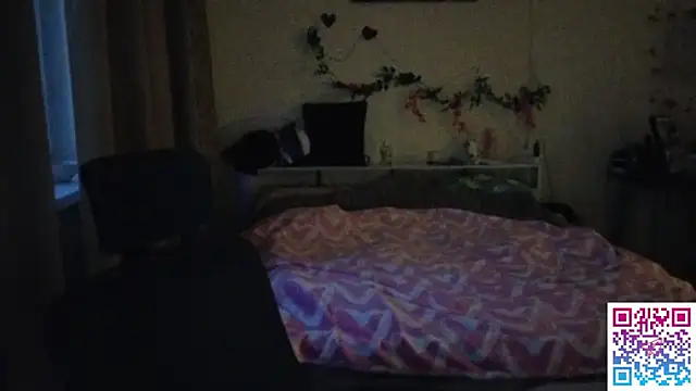 Snapshot of boozekirs_ chatting on February 2026 02:41:01 AM boozekirs online show from February 2026 02:41:01 AM