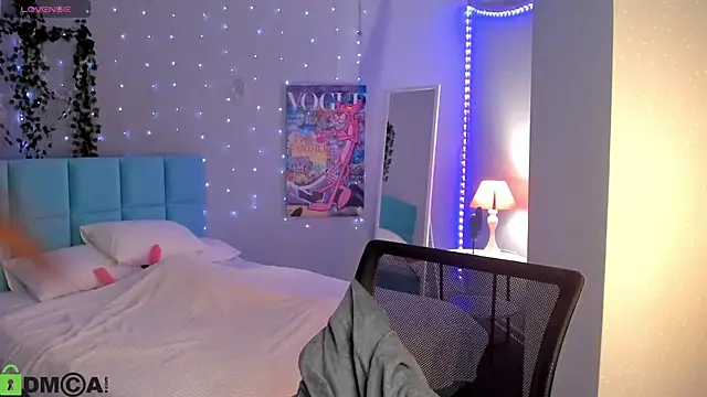 boozekirs  online show from April 2026 02:56:01 AM