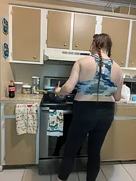 HTXBELLE online show from March 2025 02:08:01 AM