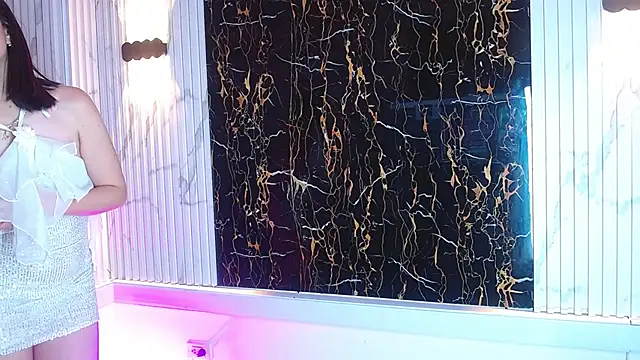 Snapshot of Guxplo_ chatting on March 2025 09:43:02 PM Guxplo  online show from March 2025 09:43:02 PM