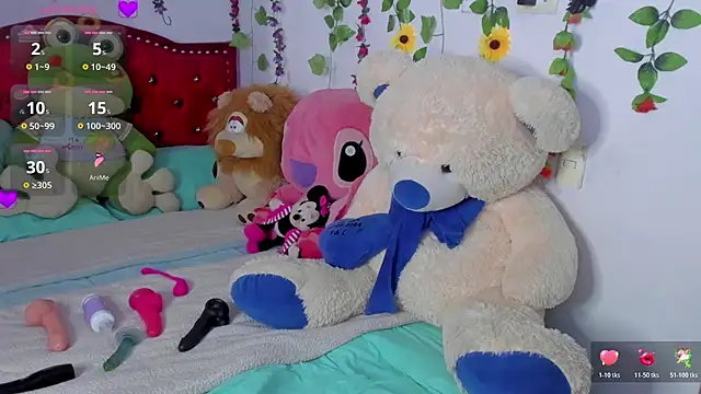 Rihana Milan online show from November 2025 06:59:02 PM