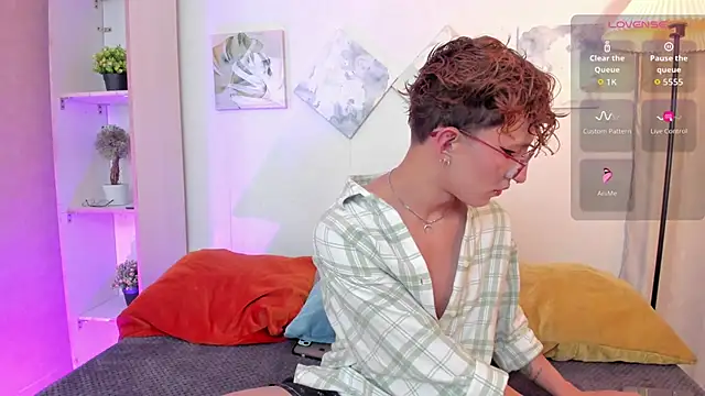 iiangel  online show from November 2025 03:52:01 AM