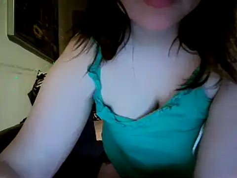 Snapshot of KamillaLaLove chatting on March 2025 12:50:01 AM KamillaLaLove online show from March 2025 12:50:01 AM