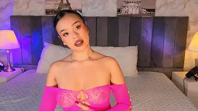 LiaHilton2 online show from November 2025 02:32:01 PM