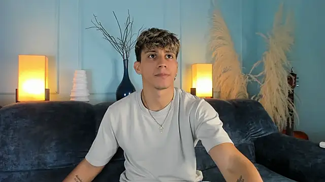 Allex Cano online show from March 2025 03:11:01 AM