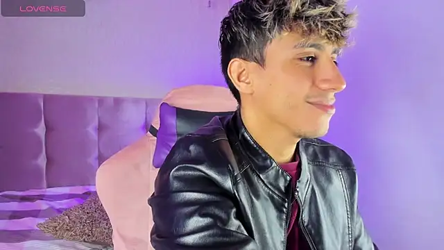 Allex Cano online show from March 2025 11:16:01 AM