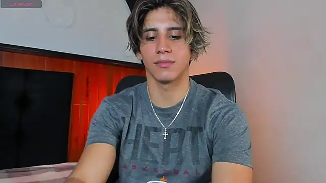 Allex Cano online show from September 2025 10:02:01 PM