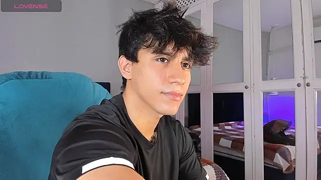 Allex Cano online show from February 2026 08:27:01 PM