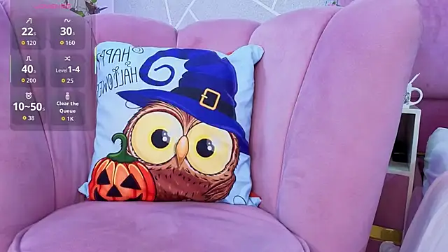 Snapshot of EmmyCortez chatting on October 2025 12:49:02 PM EmmyCortez online show from October 2025 12:49:02 PM