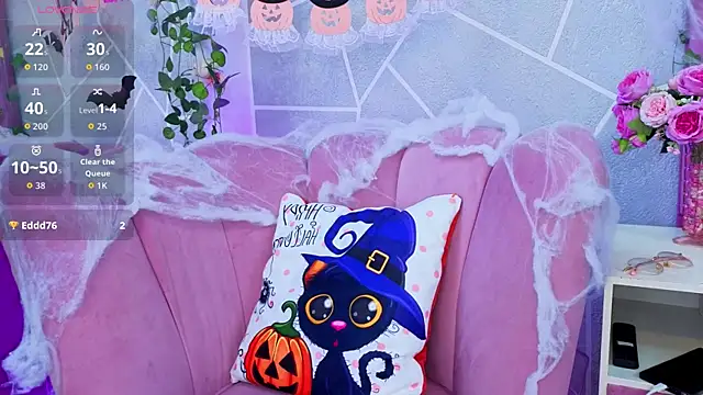 Snapshot of EmmyCortez chatting on October 2025 12:05:02 PM EmmyCortez online show from October 2025 12:05:02 PM