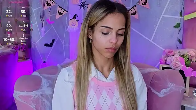 Snapshot of EmmyCortez chatting on October 2025 11:44:02 AM EmmyCortez online show from October 2025 11:44:02 AM