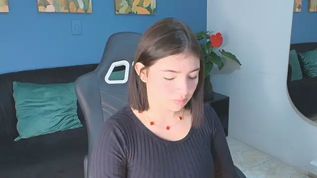 Zamira Taylor online show from January 2026 07:18:01 PM