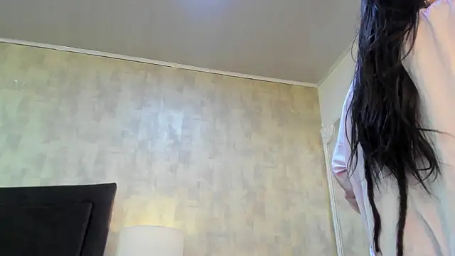 Snapshot of NahomyCarther chatting on December 2025 03:47:01 AM NahomyCarther online show from December 2025 03:47:01 AM