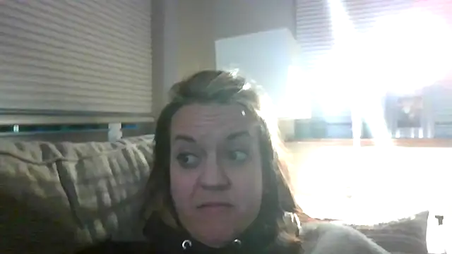 Snapshot of SirensKissss chatting on February 2025 11:52:01 AM SirensKissss online show from February 2025 11:52:01 AM