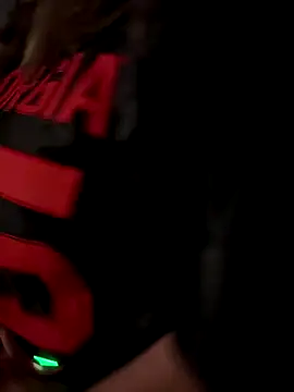 Snapshot of SirensKissss chatting on September 2025 01:43:02 PM SirensKissss online show from September 2025 01:43:02 PM