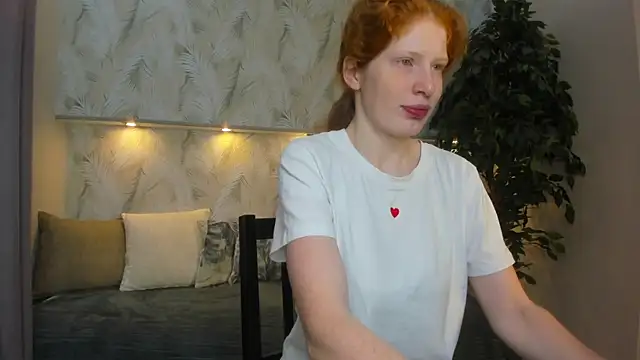 Sandra Wi1son online show from November 2025 01:33:02 AM