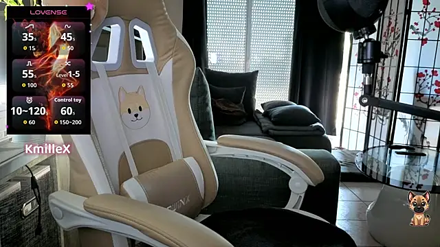 Snapshot of KmilleX chatting on November 2025 10:36:02 AM KmilleX online show from November 2025 10:36:02 AM