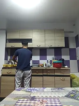 Snapshot of andreiiiii2025 chatting on October 2025 09:33:01 AM andreiiiii2025 online show from October 2025 09:33:01 AM