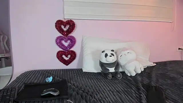 Snapshot of emily_sweett24 chatting on March 2025 12:28:01 PM emily sweett24 online show from March 2025 12:28:01 PM