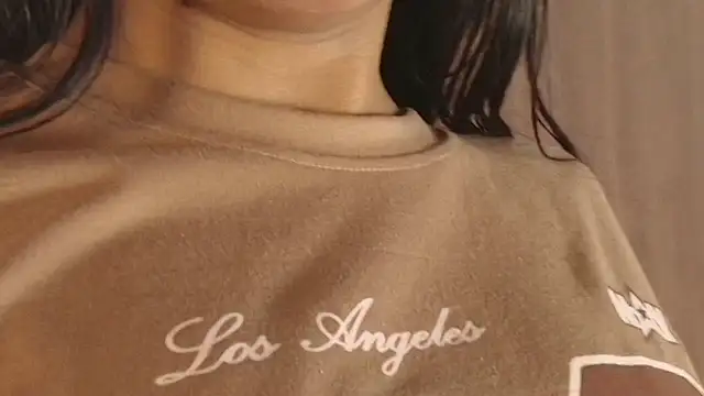 Snapshot of emily_sweett24 chatting on December 2025 12:32:02 PM emily sweett24 online show from December 2025 12:32:02 PM