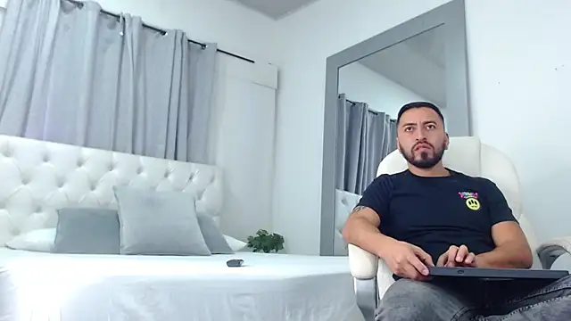 sebastian colle online show from March 2025 12:25:02 PM