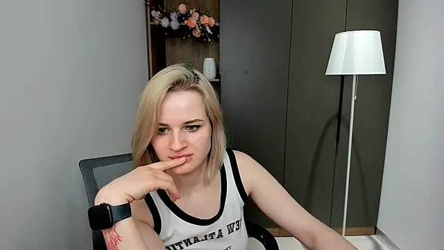 PortiaHeaston online show from February 2025 11:08:02 AM