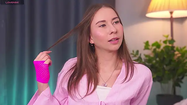 Snapshot of CuteJane_ chatting on December 2025 07:39:01 AM CuteJane online show from December 2025 07:39:01 AM