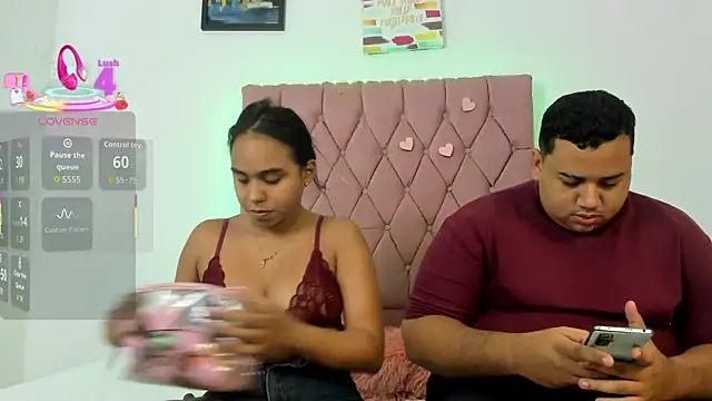 Snapshot of MICHAEL_AND_SHARON chatting on November 2025 04:23:02 AM MICHAEL AND SHARON online show from November 2025 04:23:02 AM