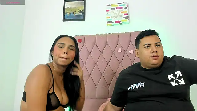 Snapshot of MICHAEL_AND_SHARON chatting on December 2025 04:06:02 AM MICHAEL AND SHARON online show from December 2025 04:06:02 AM