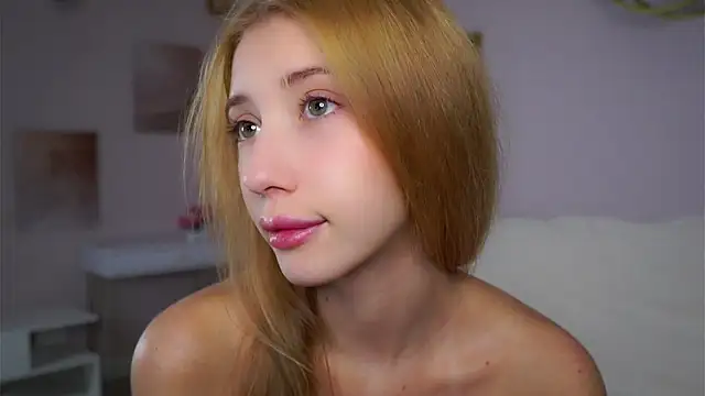 SunnivaCovil online show from November 2025 02:54:01 PM