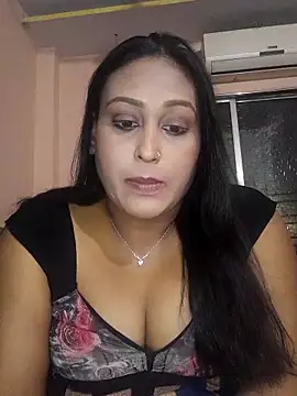 hotlovr online show from March 2025 03:39:01 PM