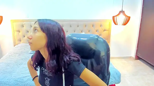 leslieanddrako online show from November 2025 10:32:02 PM