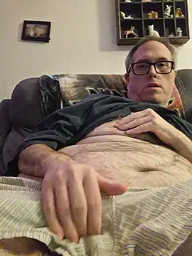 Snapshot of Smallone327 chatting on November 2025 06:35:02 AM Smallone327 online show from November 2025 06:35:02 AM