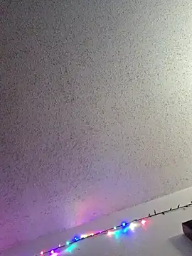 Snapshot of Smallone327 chatting on December 2025 04:40:02 AM Smallone327 online show from December 2025 04:40:02 AM