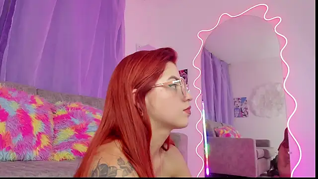 MelaniJhonson online show from December 2025 06:30:02 AM