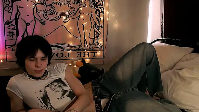 Snapshot of timi-moon chatting on March 2025 01:06:01 PM timi-moon online show from March 2025 01:06:01 PM