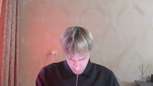 frama666 online show from April 2026 04:30:02 PM