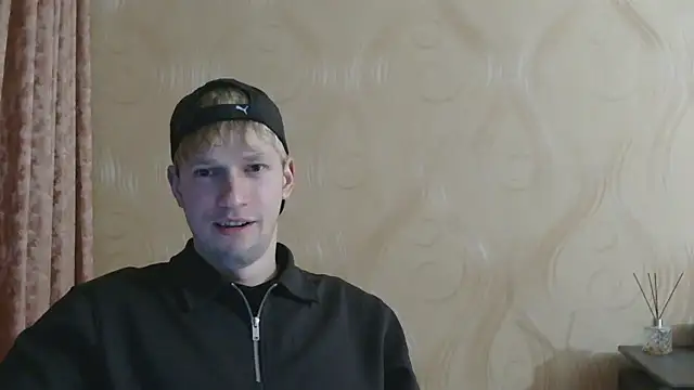 frama666 online show from April 2026 09:39:33 PM