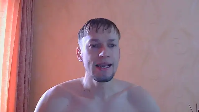 Snapshot of frama666 chatting on June 2026 09:33:02 AM frama666 online show from June 2026 09:33:02 AM