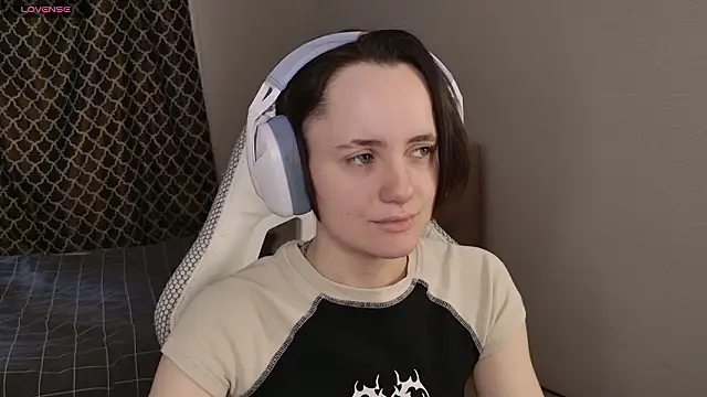 Luna Loveee online show from February 2026 04:53:02 AM