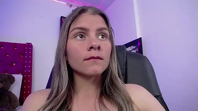 Snapshot of ValeAmayaa chatting on March 2025 10:17:01 PM ValeAmayaa online show from March 2025 10:17:01 PM