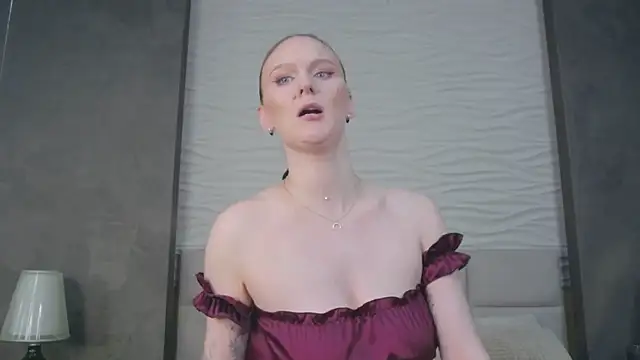 Snapshot of NatalyRose_ chatting on February 2025 06:42:02 PM NatalyRose  online show from February 2025 06:42:02 PM