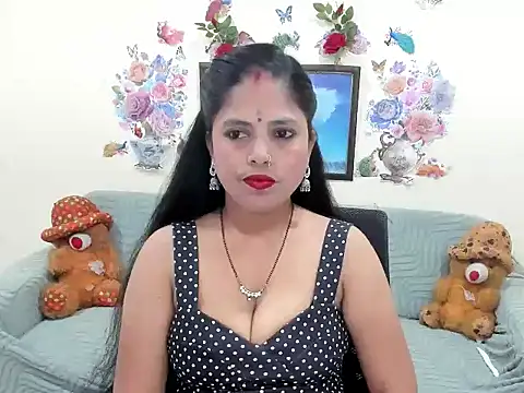 leahgotiii online show from May 2026 03:14:02 AM