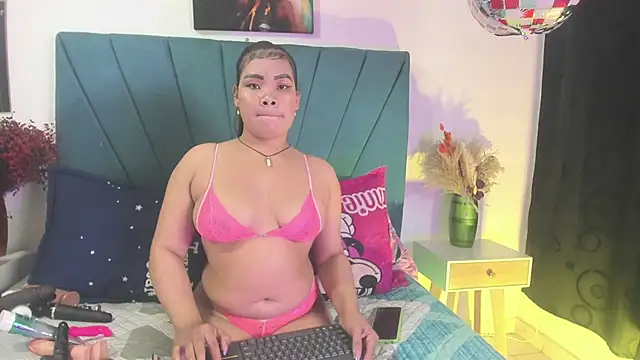 Snapshot of Mariana_star1 chatting on June 2026 04:18:02 AM Mariana star1 online show from June 2026 04:18:02 AM
