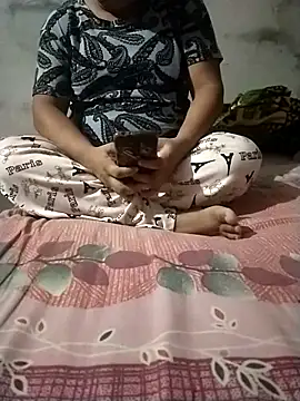 Snapshot of sharnjit299 chatting on September 2025 04:39:01 PM sharnjit299 online show from September 2025 04:39:01 PM