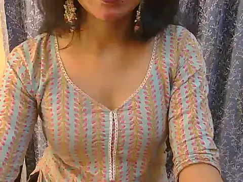 Cute Pihu01 online show from December 2025 06:26:02 PM