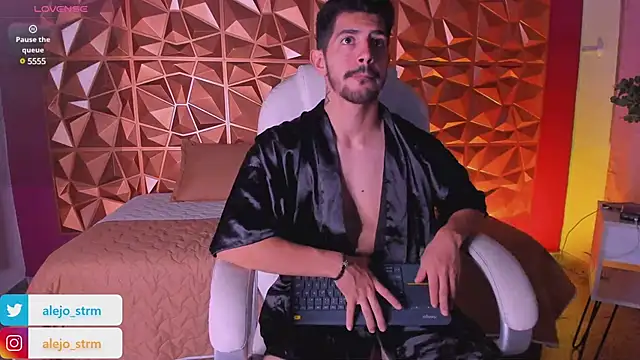 AlejandroStormm online show from March 2025 09:05:02 PM