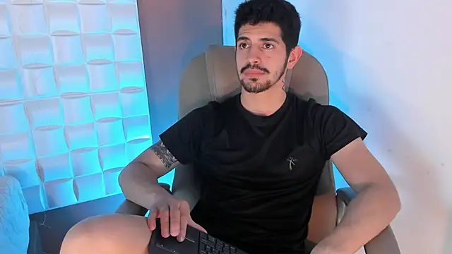AlejandroStormm online show from July 2026 05:16:02 AM