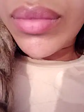 Snapshot of Sexlove1xo chatting on February 2025 03:47:01 PM Sexlove1xo online show from February 2025 03:47:01 PM