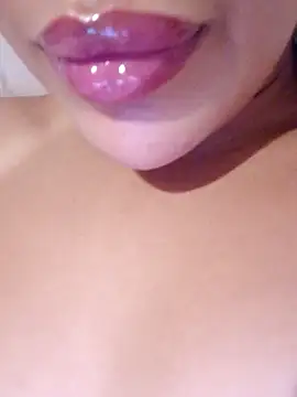 Snapshot of Sexlove1xo chatting on September 2025 08:05:01 AM Sexlove1xo online show from September 2025 08:05:01 AM